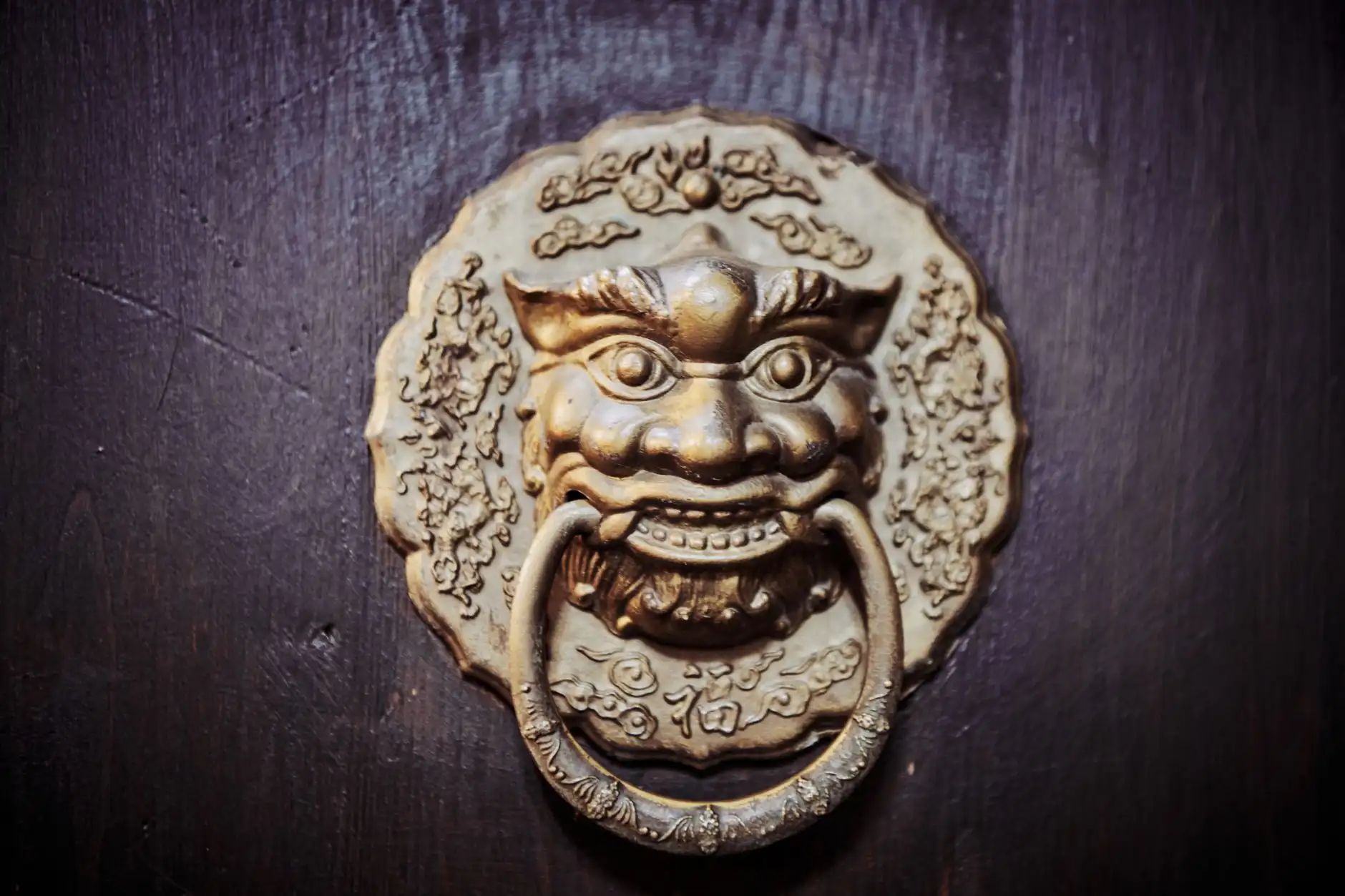 华中地区酒店餐车选型指南：材质、承重与移动效率的平衡